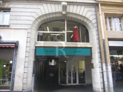 Hôpital 2, 2000 Neuchâtel - Emplacement pour enseigne publicitaire